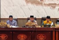 Dok. Ketua DPRD Kabupaten Sumenep, H. Zainal Arifin (tengah).//SuaraFaktual