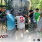 Dok. Babinsa Koramil 0826-01/Pamekasan, Sertu Jupriadi, turun langsung mendampingi pemasangan tandon air. //SuaraFaktual