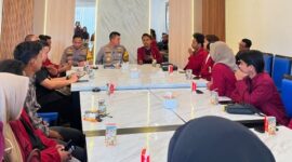 Dok. Ikatan Mahasiswa Muhammadiyah (IMM) Sumenep, bersama Kapolresta Sumenep, Ariek Indra Sentanu,//SuaraFaktual