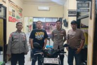 Dok. Unit Reskrim Polsek Lenteng berikut barang bukti hasil curian. //SuaraFaktual.
