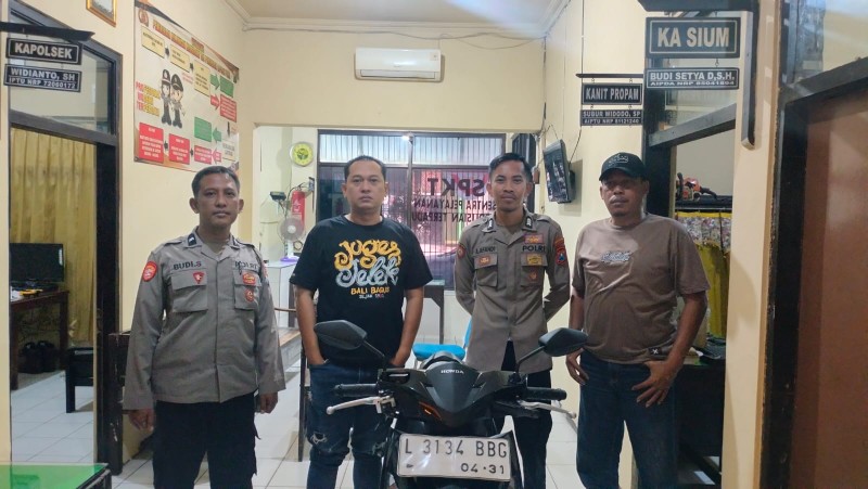 Dok. Unit Reskrim Polsek Lenteng berikut barang bukti hasil curian. //SuaraFaktual.