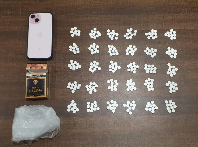 Dok. Obat keras berbahaya (okerbaya) jenis pil berlogo “Y”.//SuaraFaktual